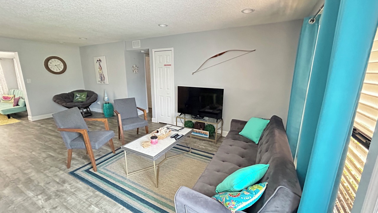 Photo of Livingroom in Seacoast Shores