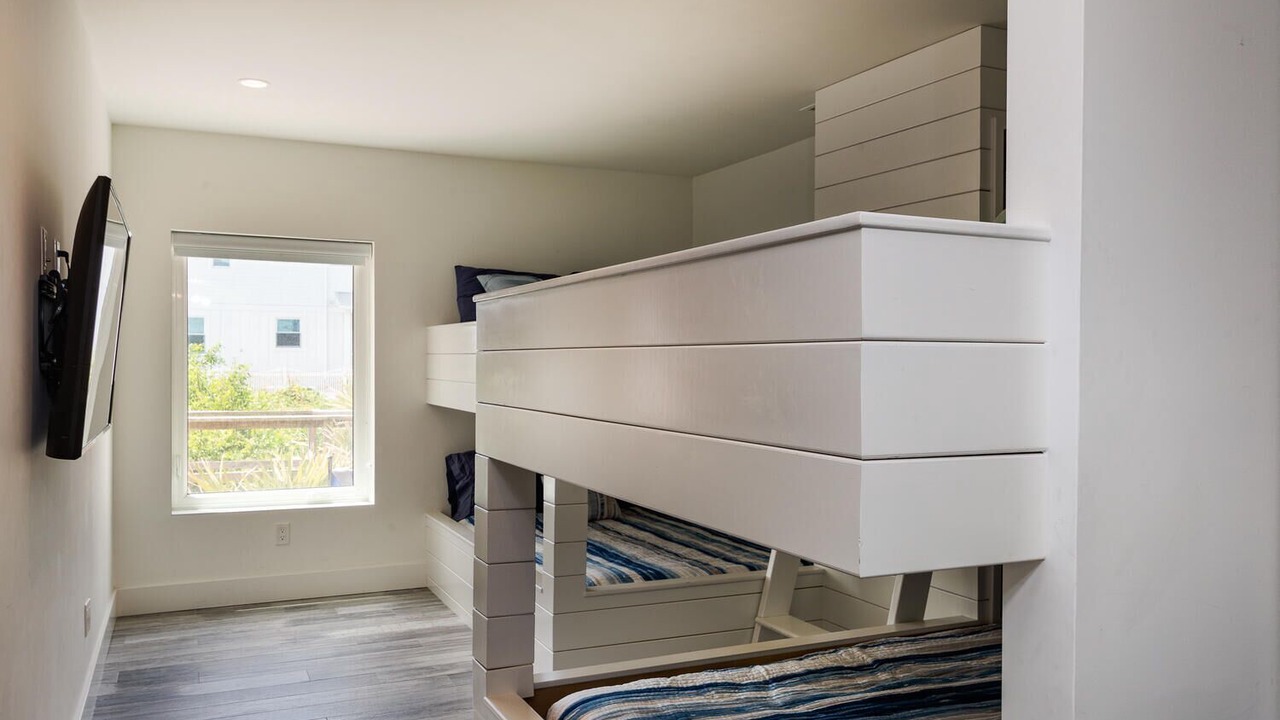 Photo of Bedroom in Butler Beach