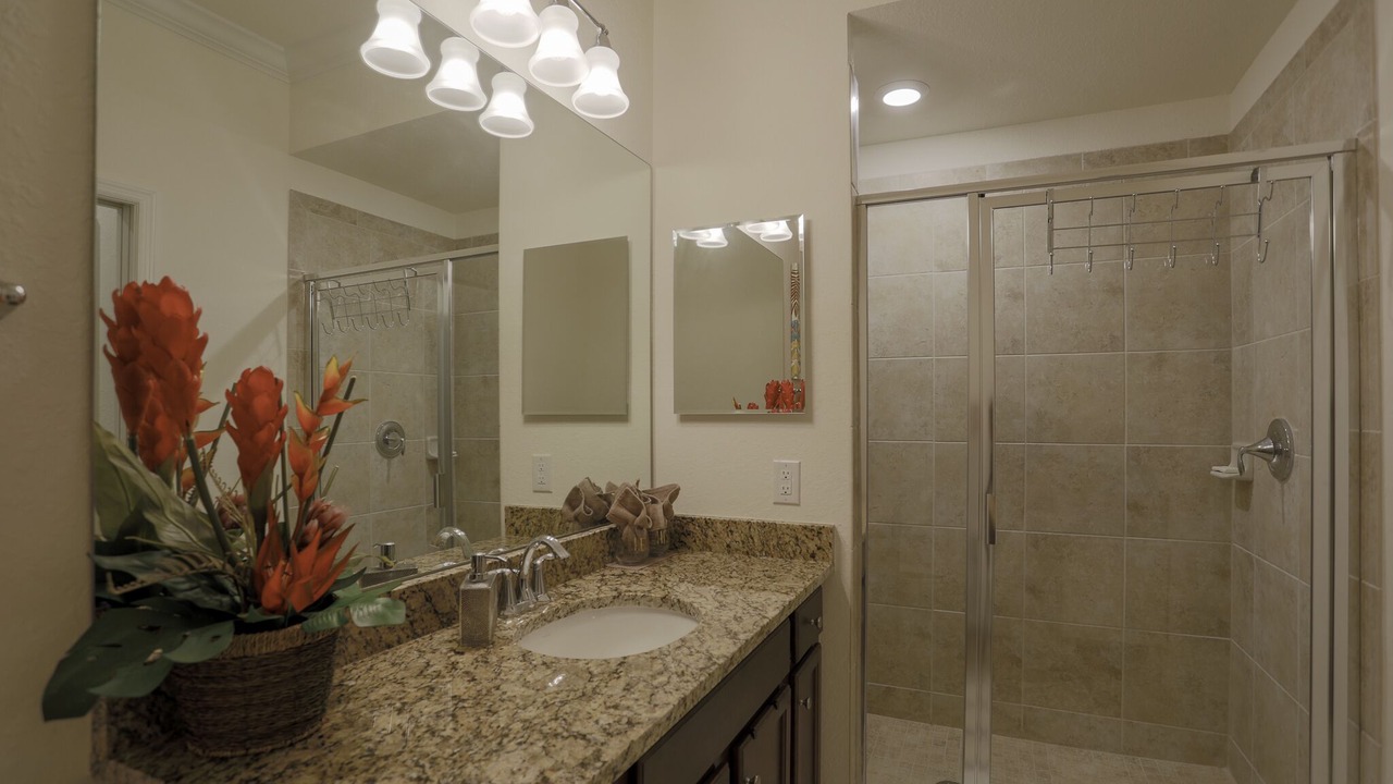 Photo of Bathroom in Lakewood Ranch