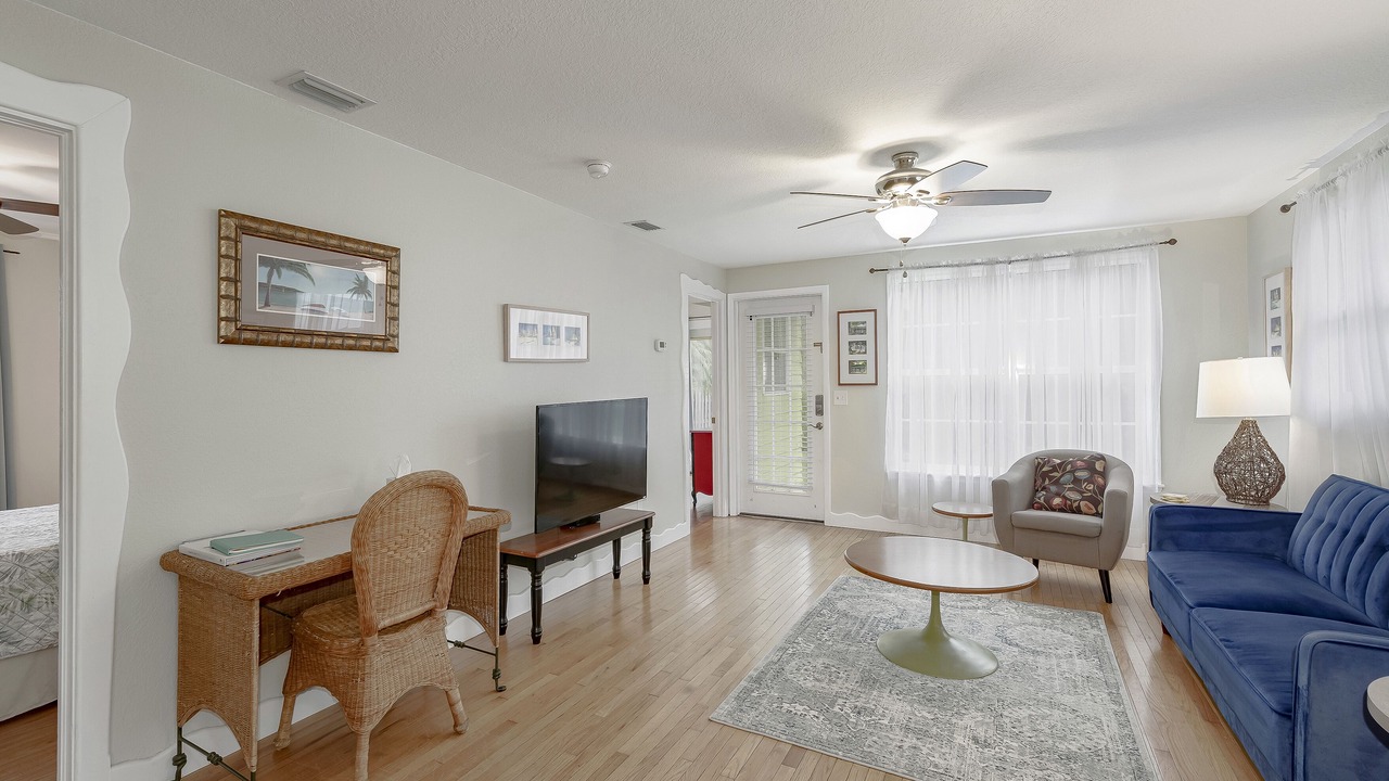 Photo of Livingroom in Downtown Dunedin