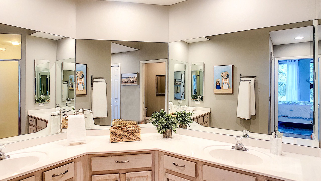 Photo of Bathroom in Iona