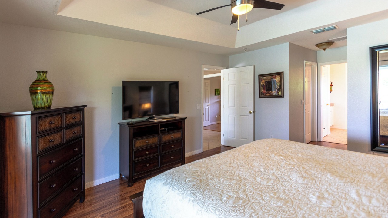 Photo of Bedroom in Mirror Lakes