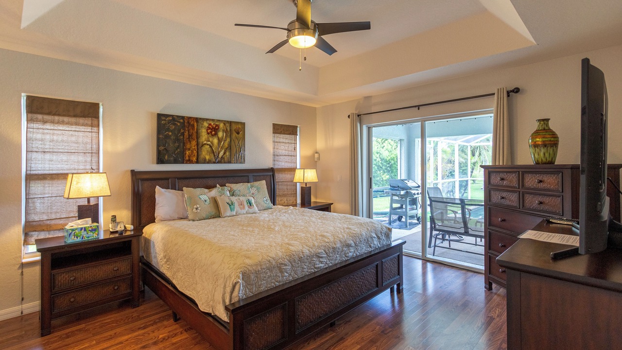 Photo of Bedroom in Mirror Lakes