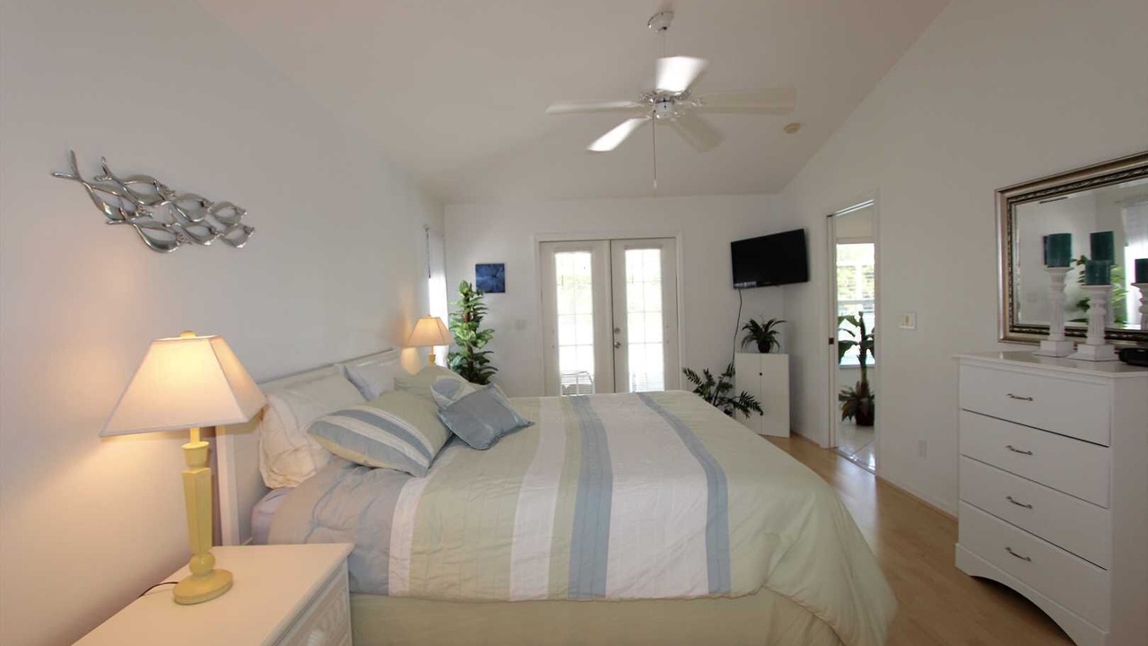 Photo of Bedroom in Eisenhower