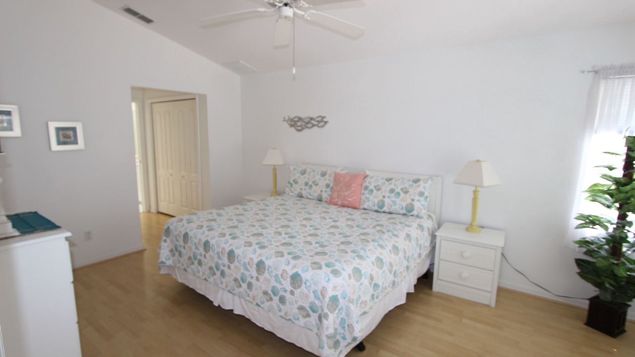 Photo of Bedroom in Eisenhower