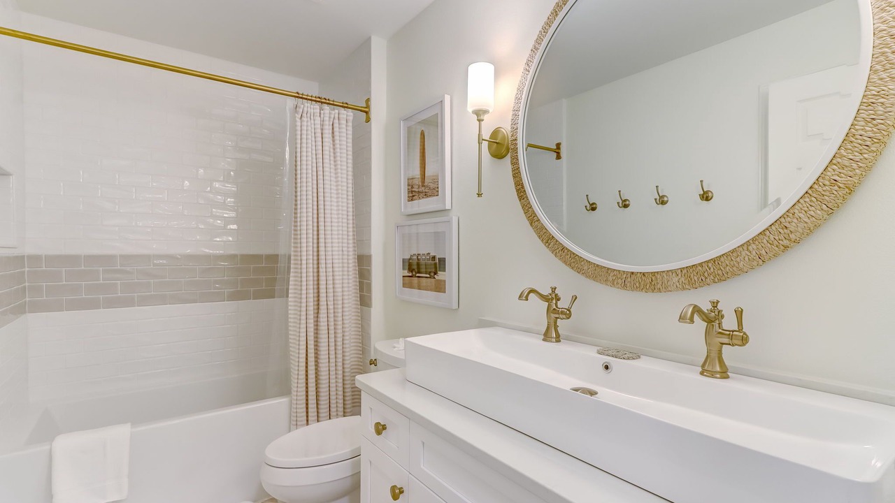 Photo of Bathroom in Fernandina Beach