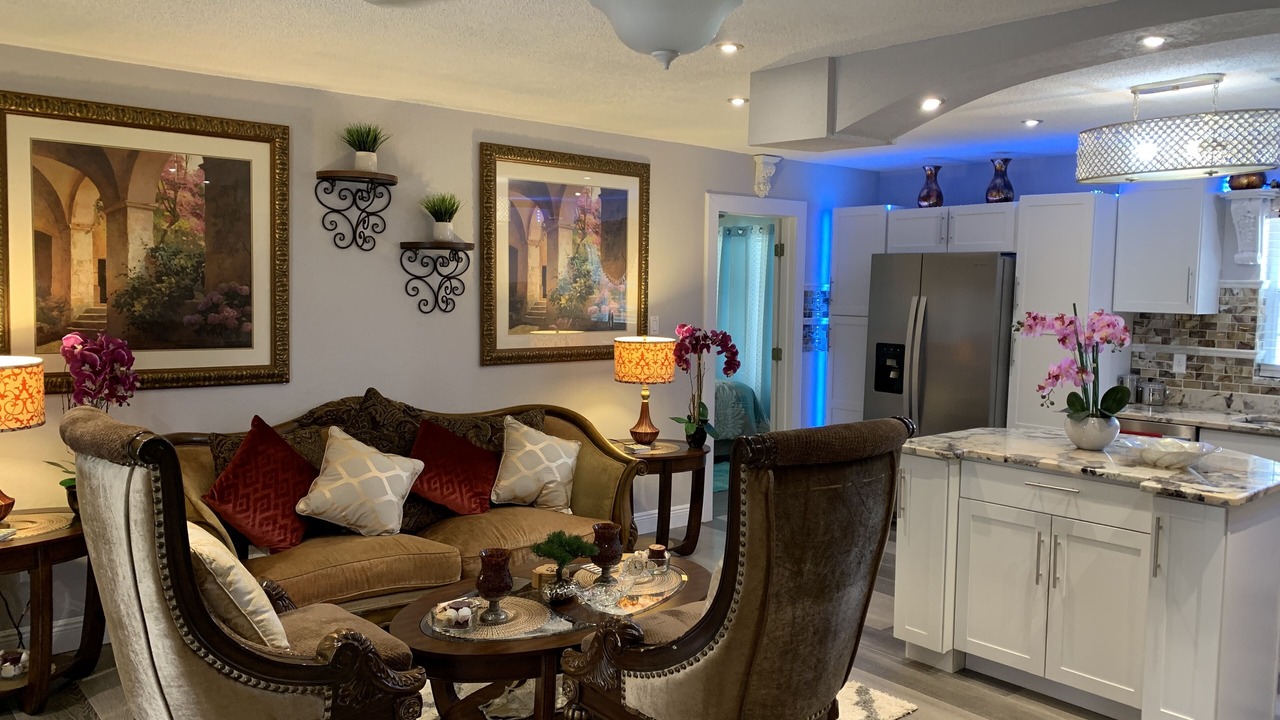 Photo of Livingroom in Spring Hill