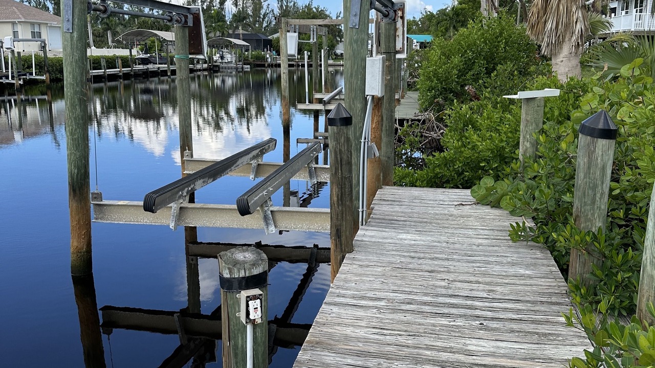 Photo of Others in Pine Island Center