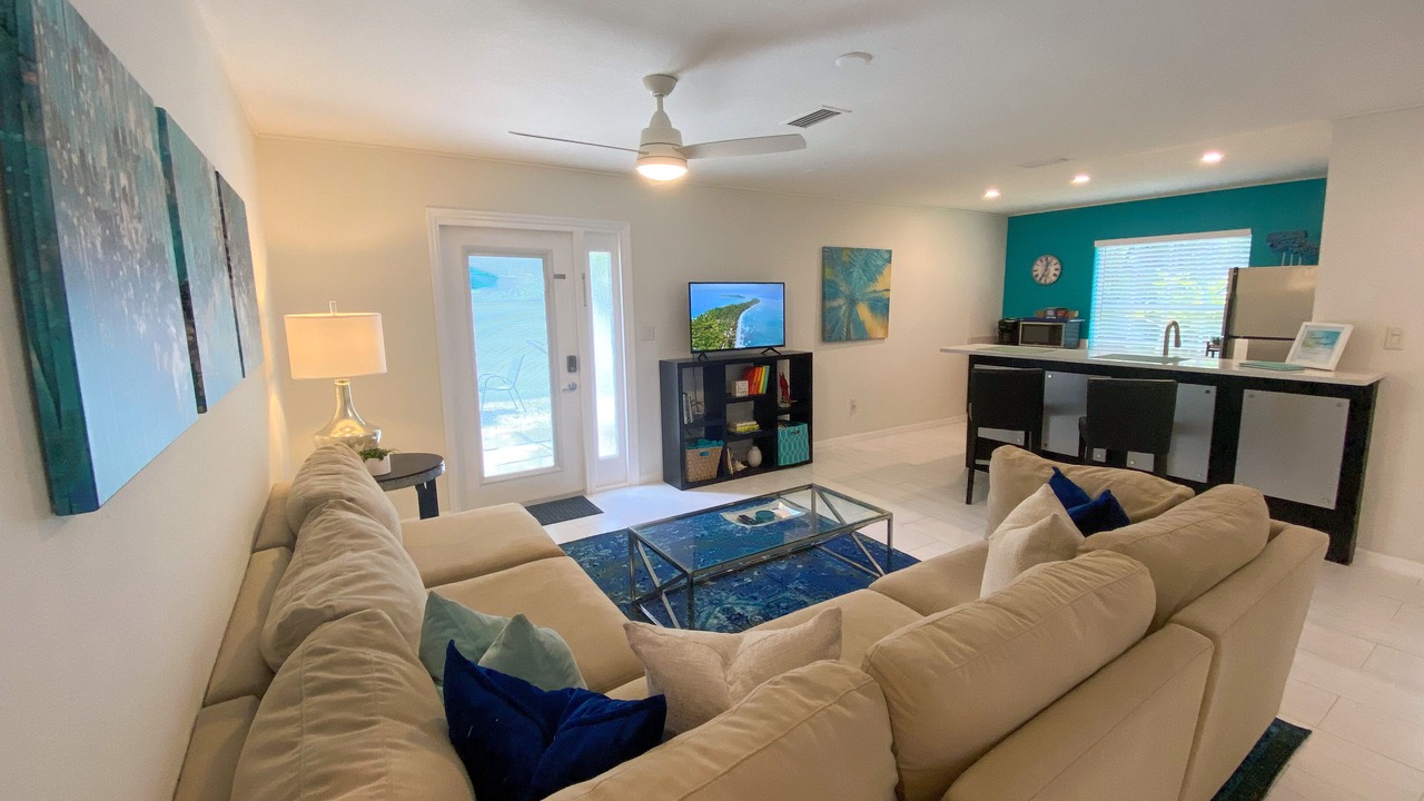 Photo of Livingroom in River Pointe