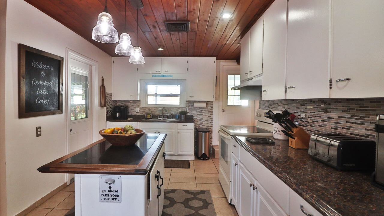 Photo of Kitchen in Crooked Lake