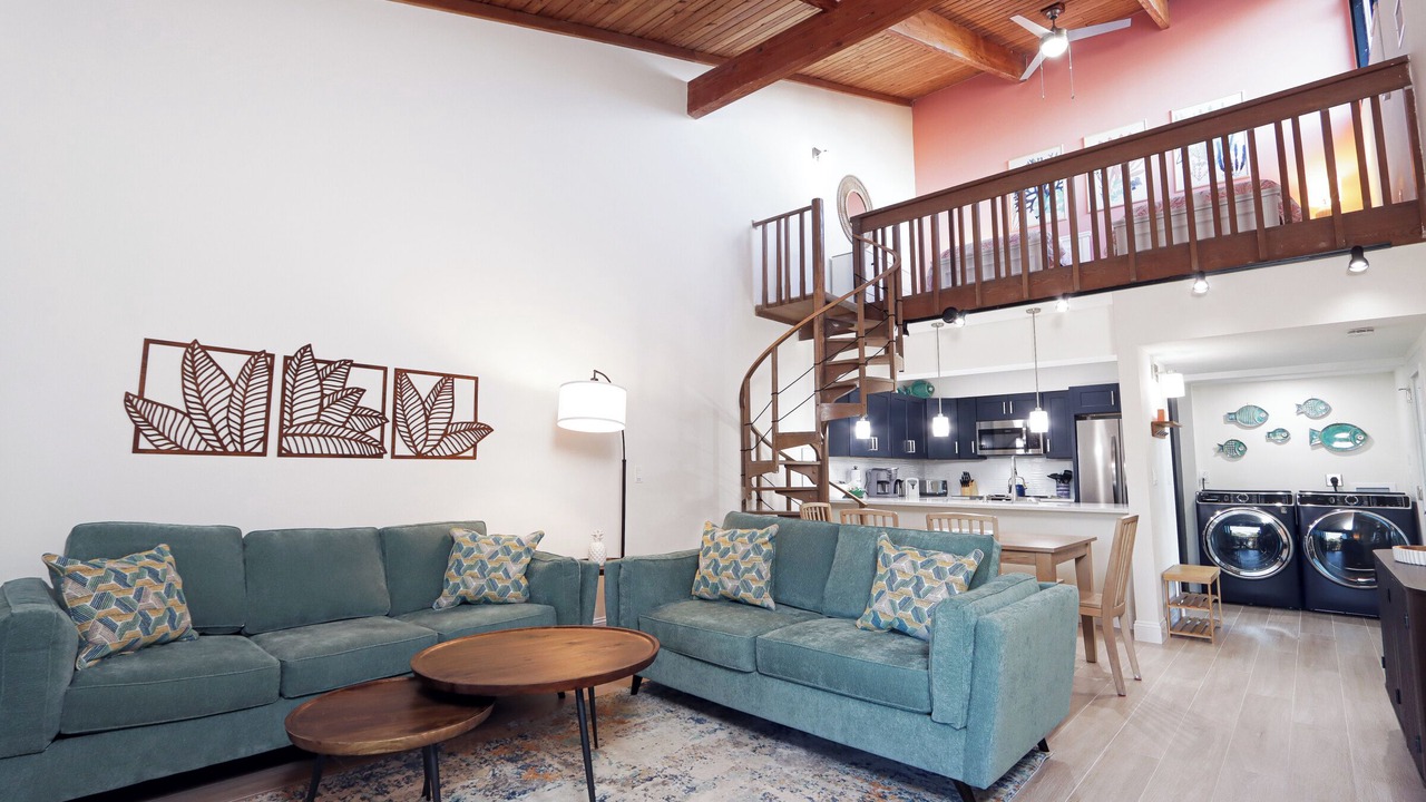 Photo of Livingroom in Beachview Country Club Estates