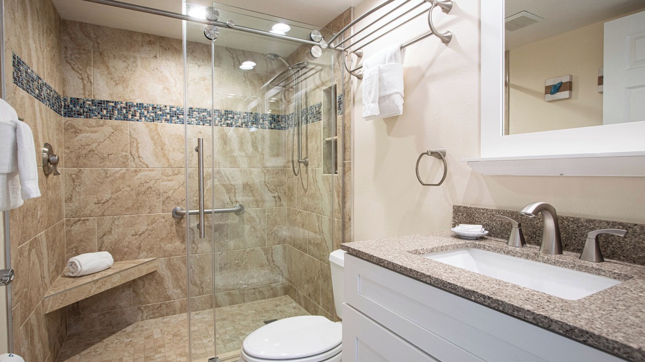 Photo of Bathroom in Beachview Country Club Estates