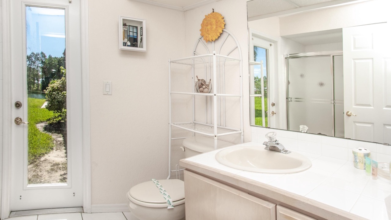 Photo of Bathroom in Groveland