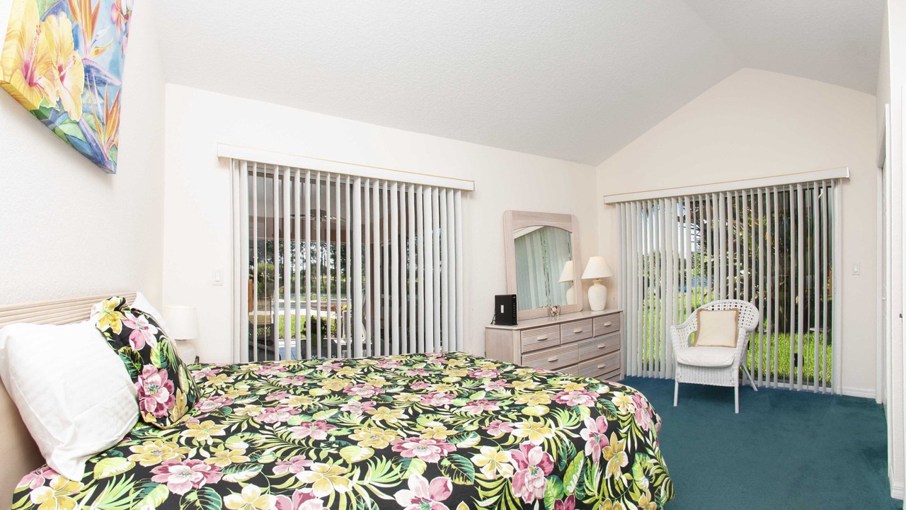 Photo of Bedroom in Groveland