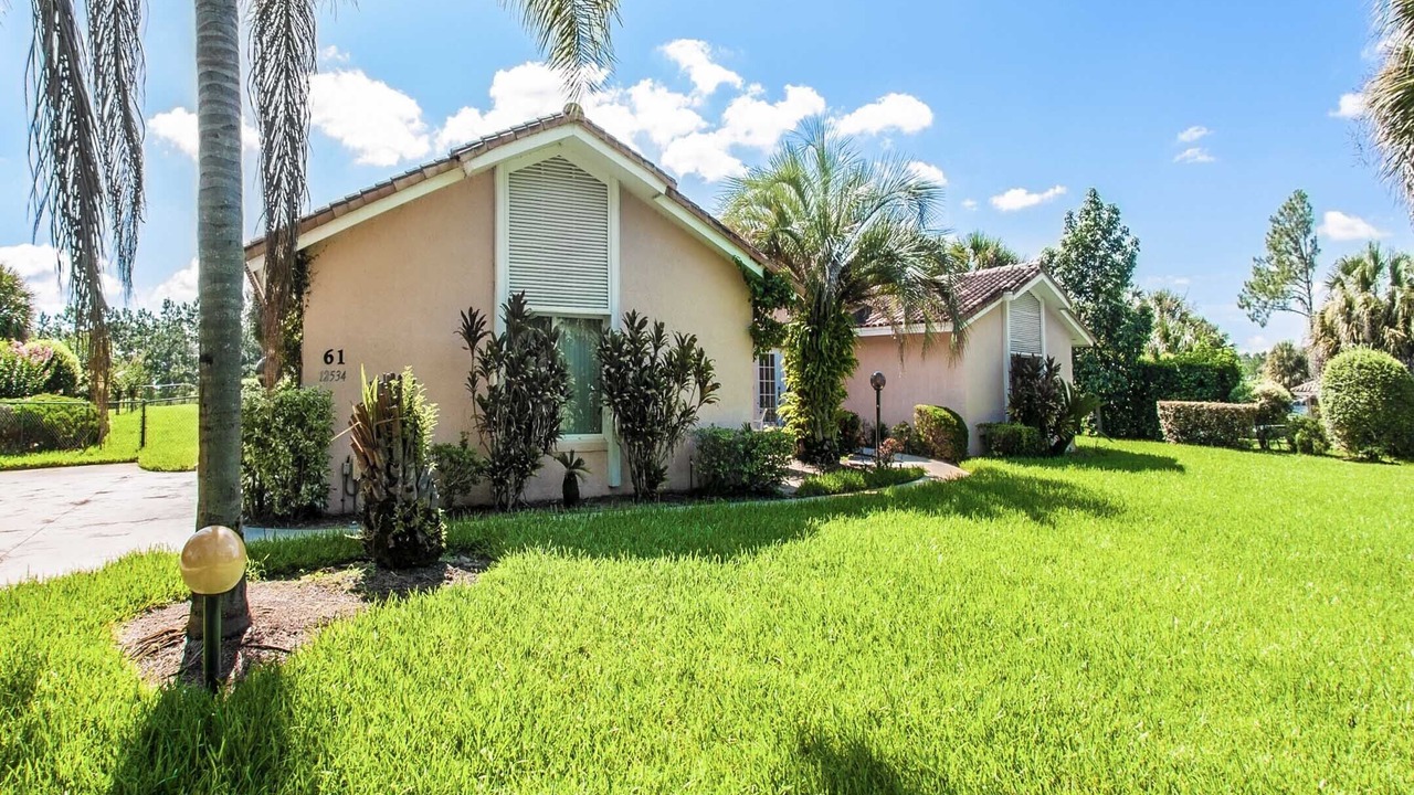 Photo of Outdoor in Groveland