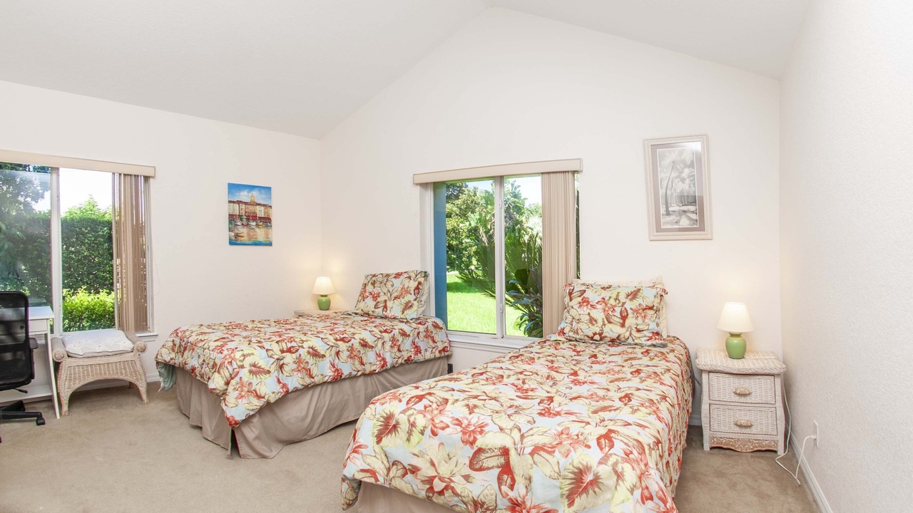 Photo of Bedroom in Groveland