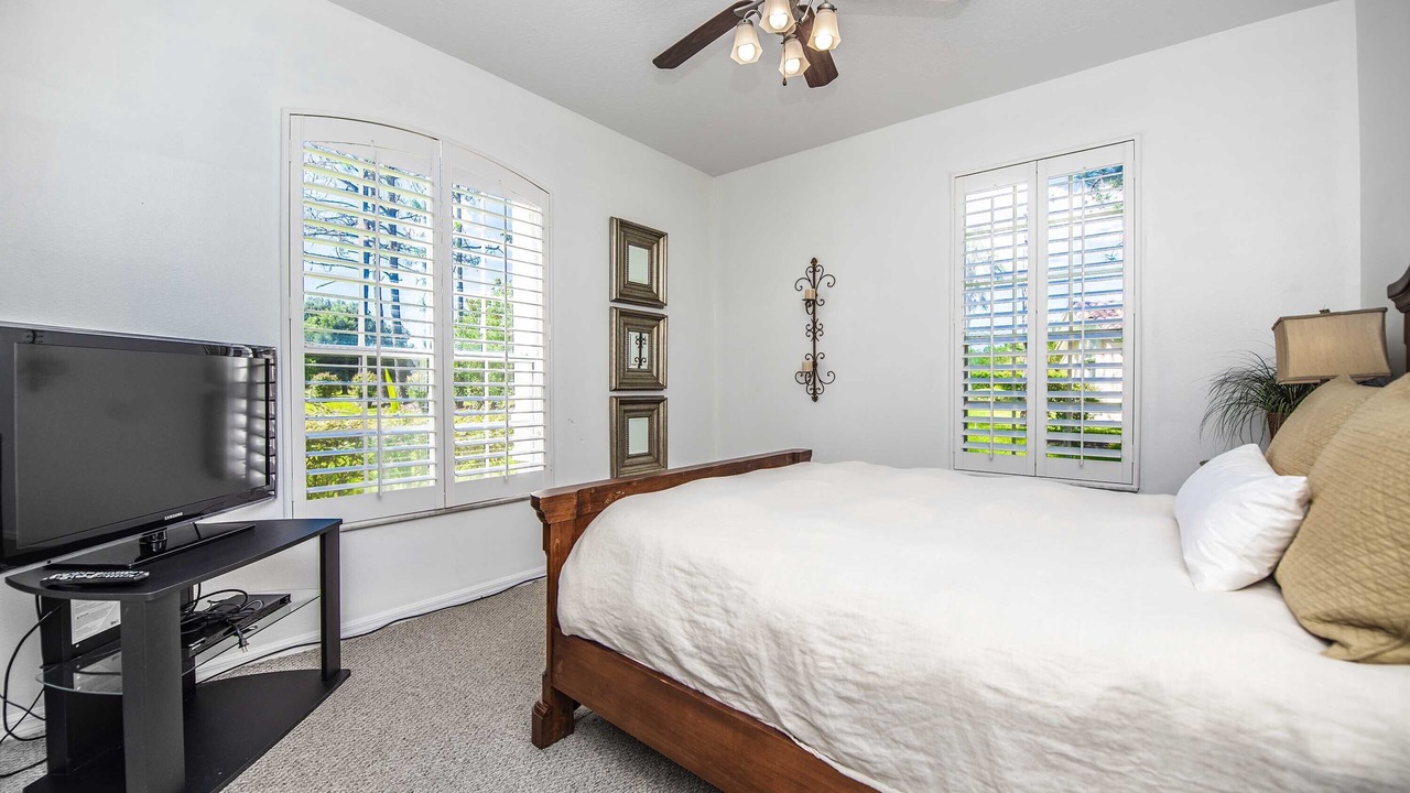 Photo of Bedroom in Groveland