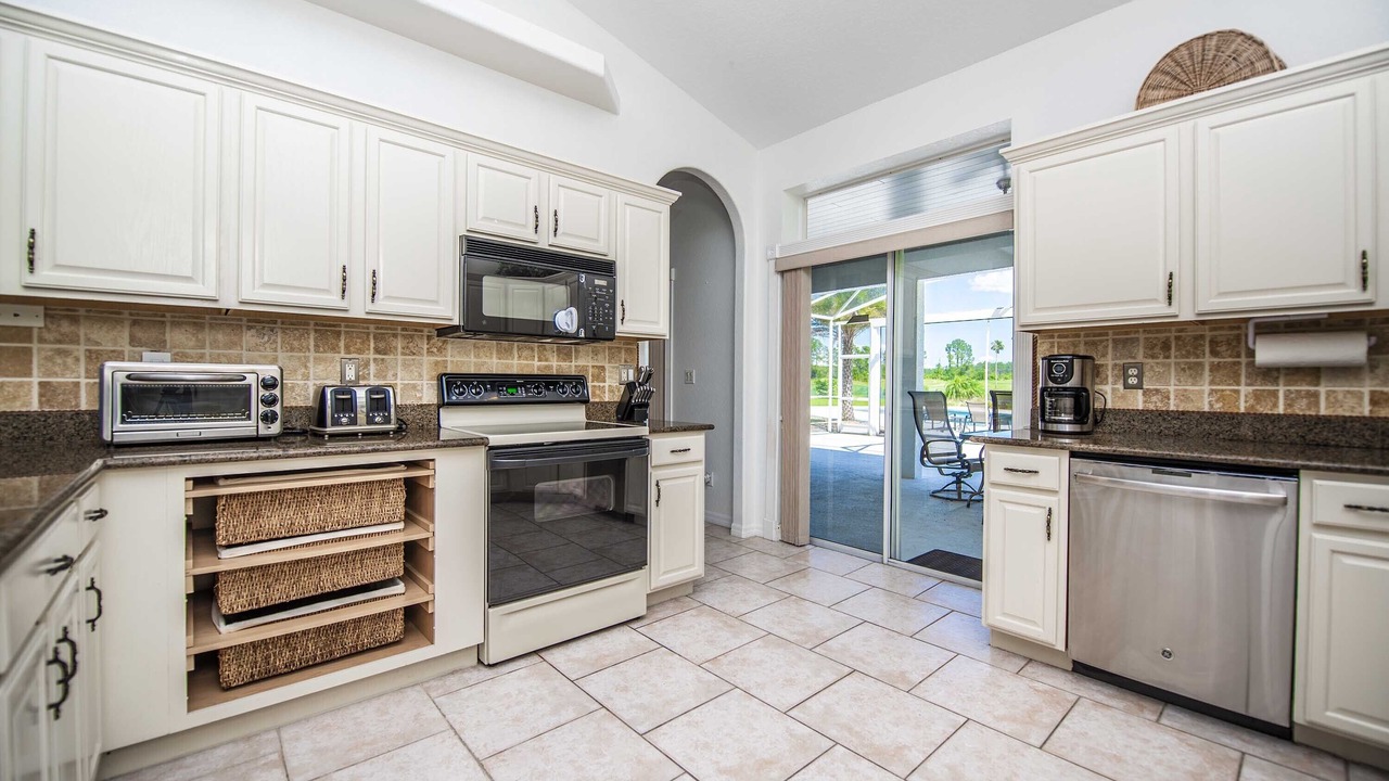 Photo of Kitchen in Groveland