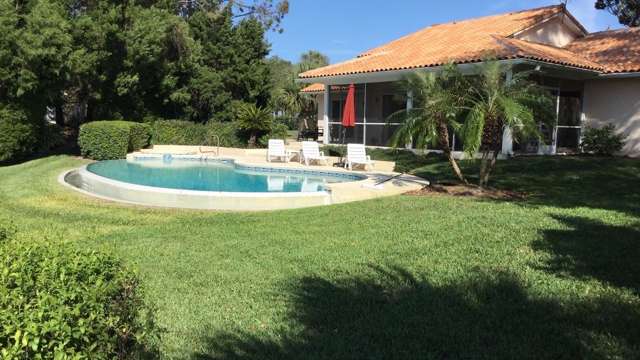 Photo of Outdoor in Groveland
