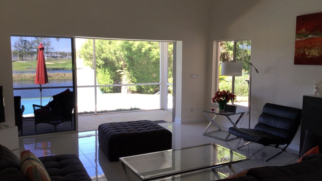 Photo of Livingroom in Groveland
