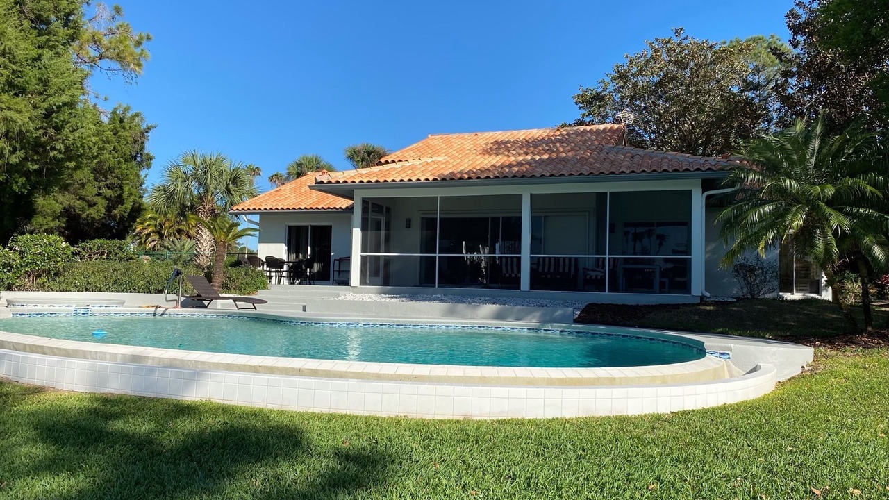 Photo of Outdoor in Groveland