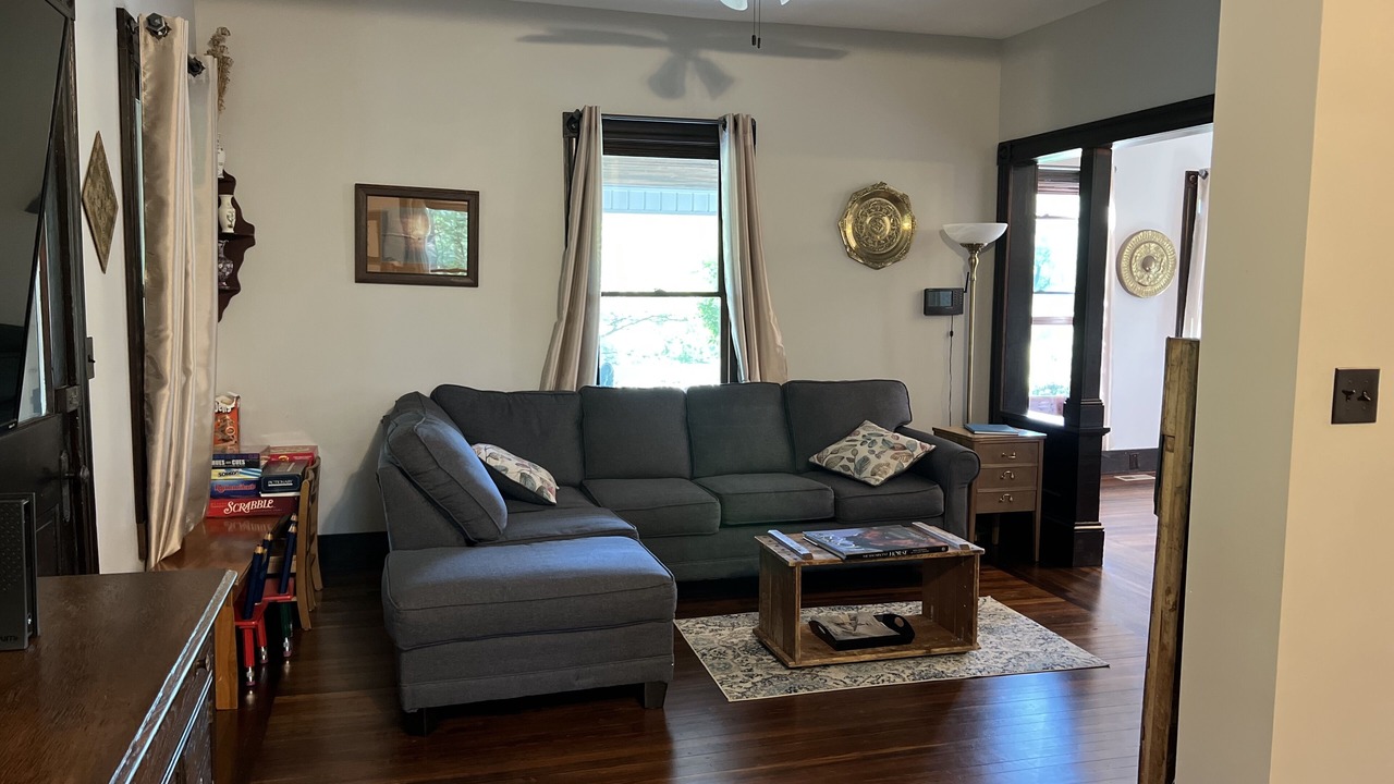 Photo of Livingroom in Lynn