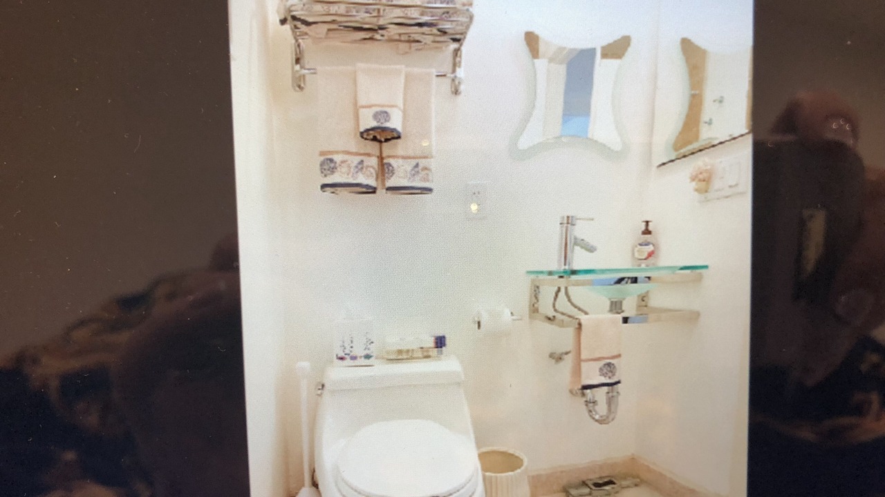 Photo of Bathroom in Dolphin Isles