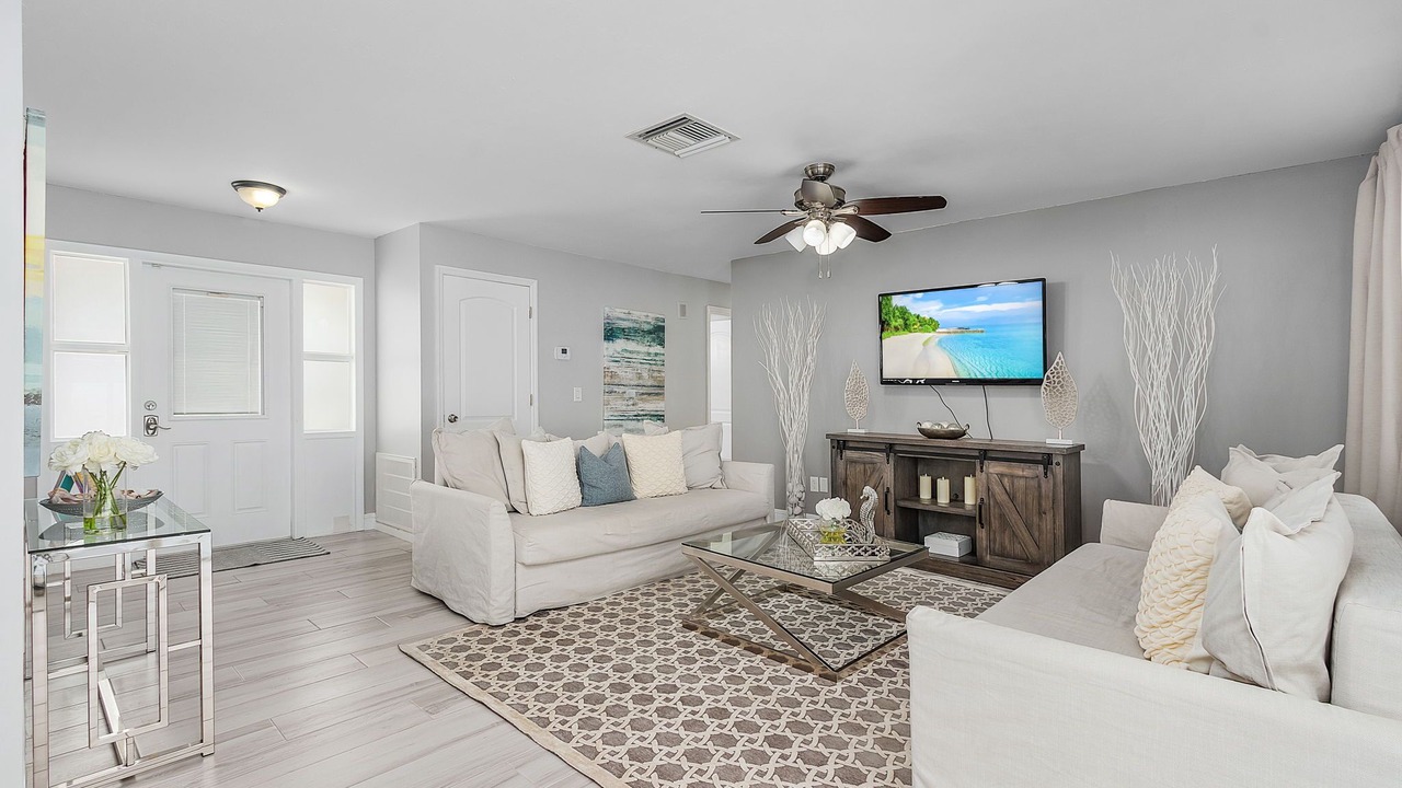 Photo of Livingroom in Central Naples