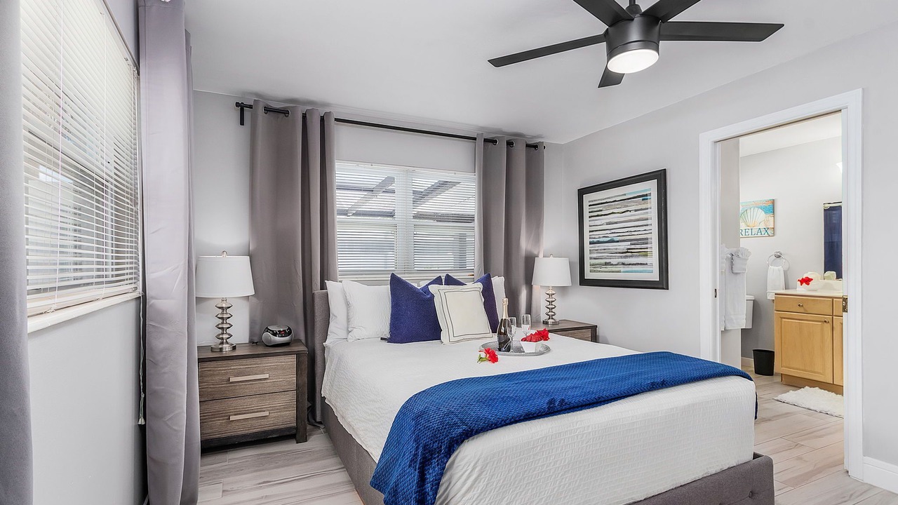 Photo of Bedroom in Central Naples
