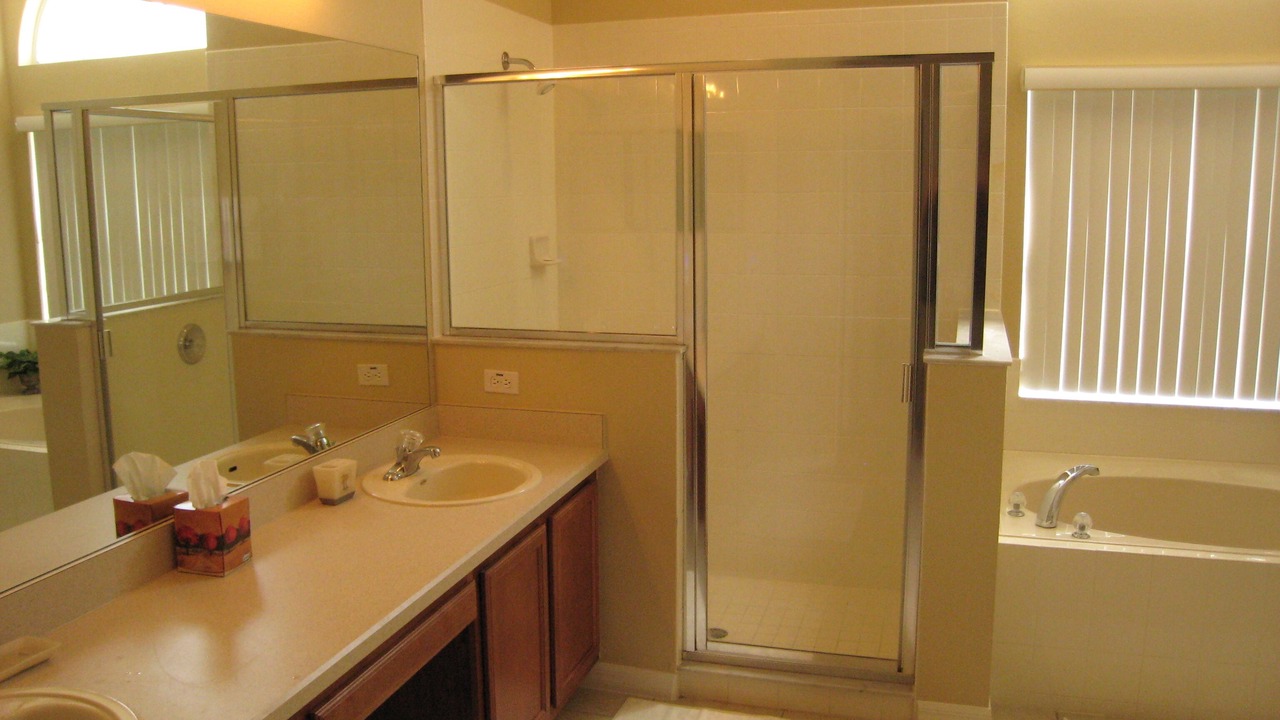 Photo of Bathroom in Grand Reserve