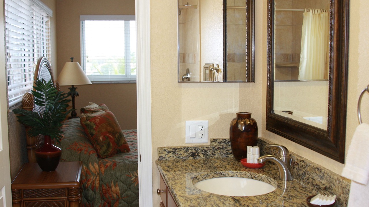 Photo of Bathroom in Treasure Island