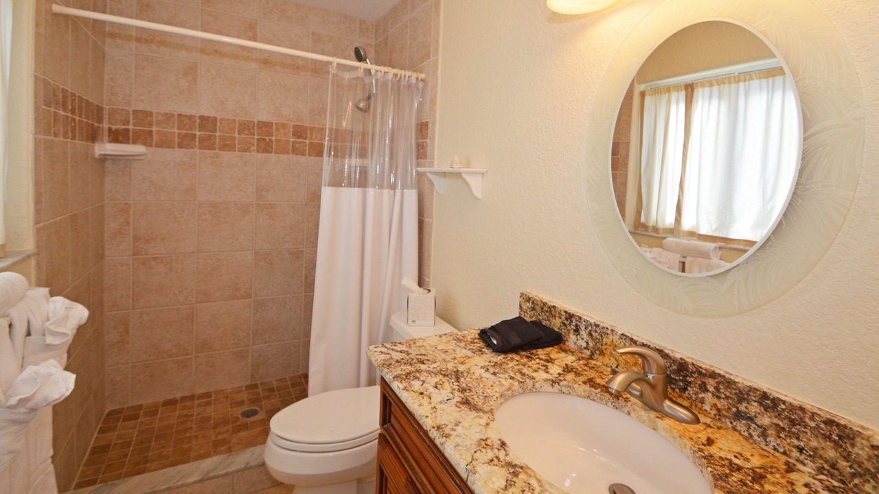 Photo of Bathroom in Treasure Island