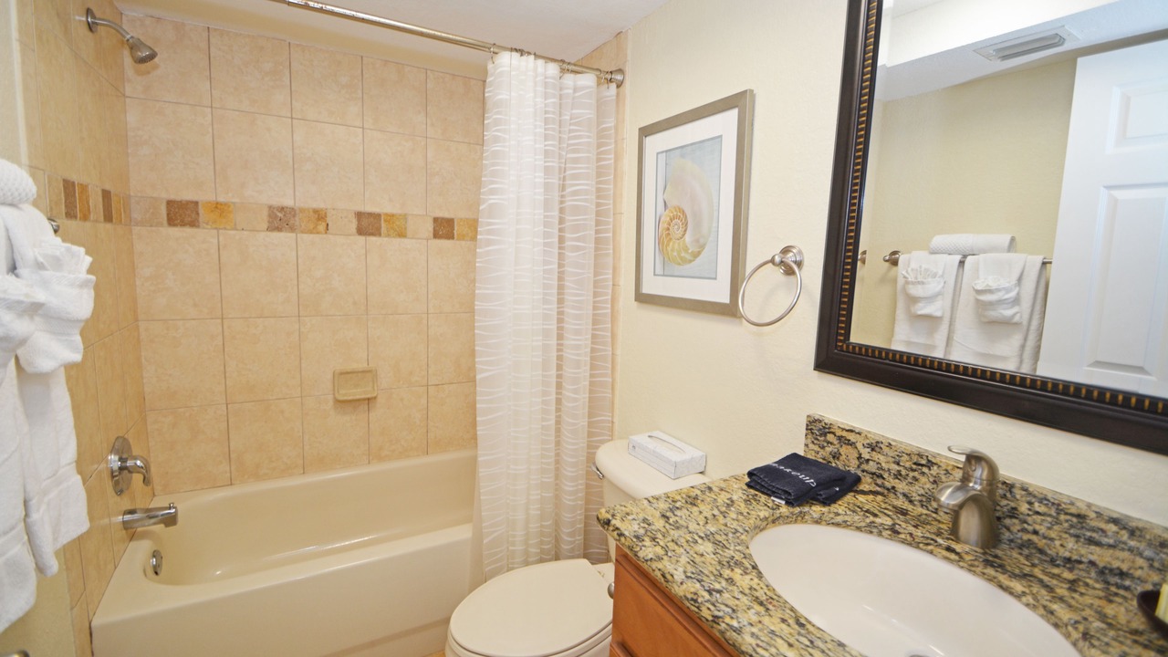 Photo of Bathroom in Treasure Island