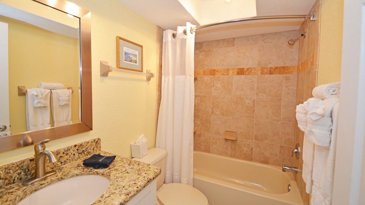 Photo of Bathroom in Treasure Island