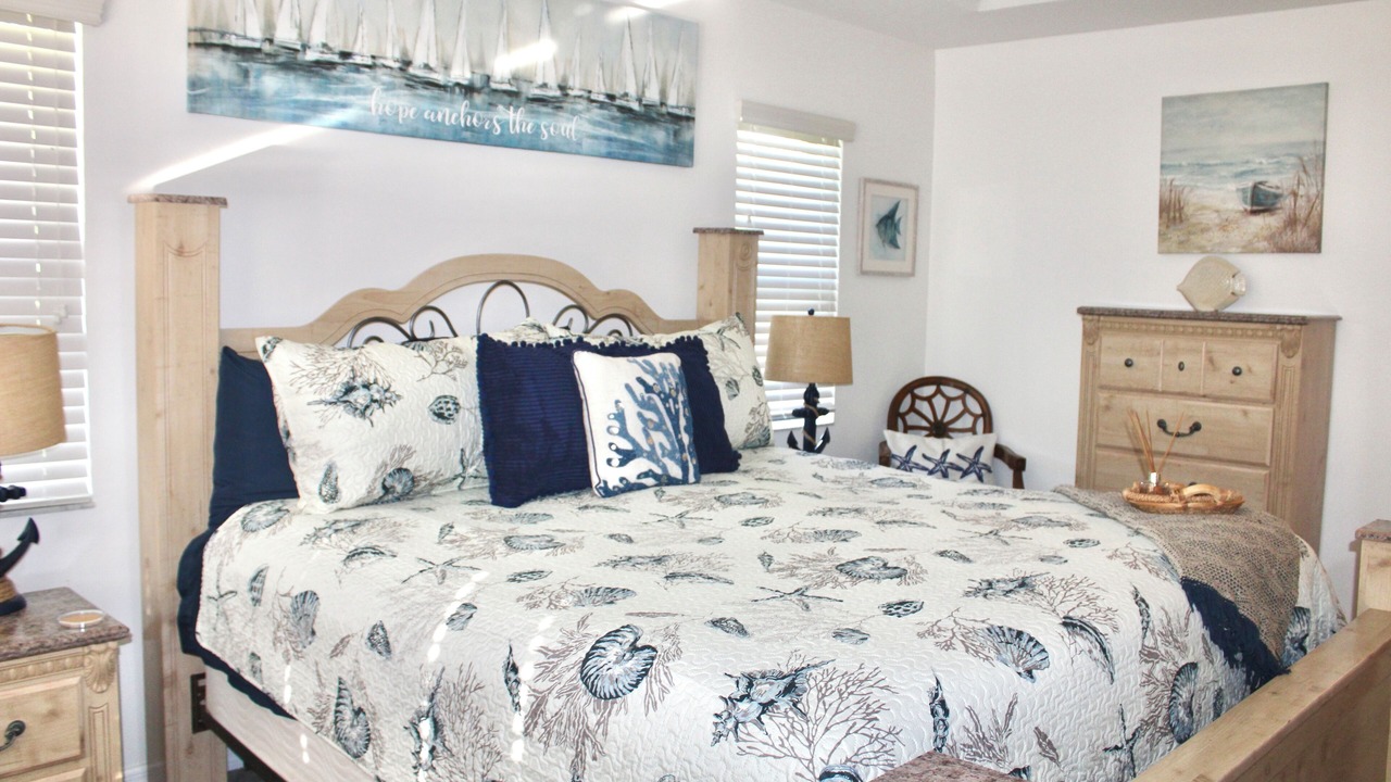 Photo of Bedroom in Rotonda Heights