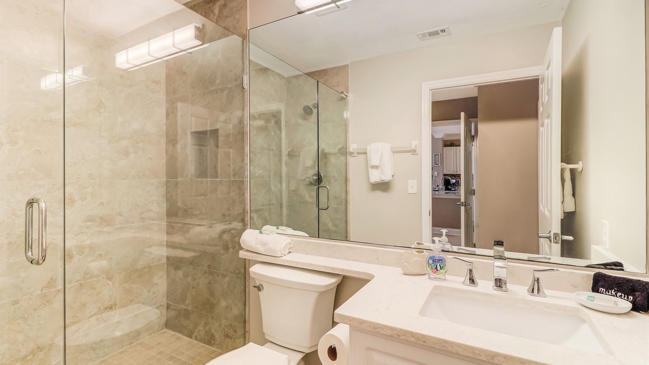 Photo of Bathroom in Amelia City