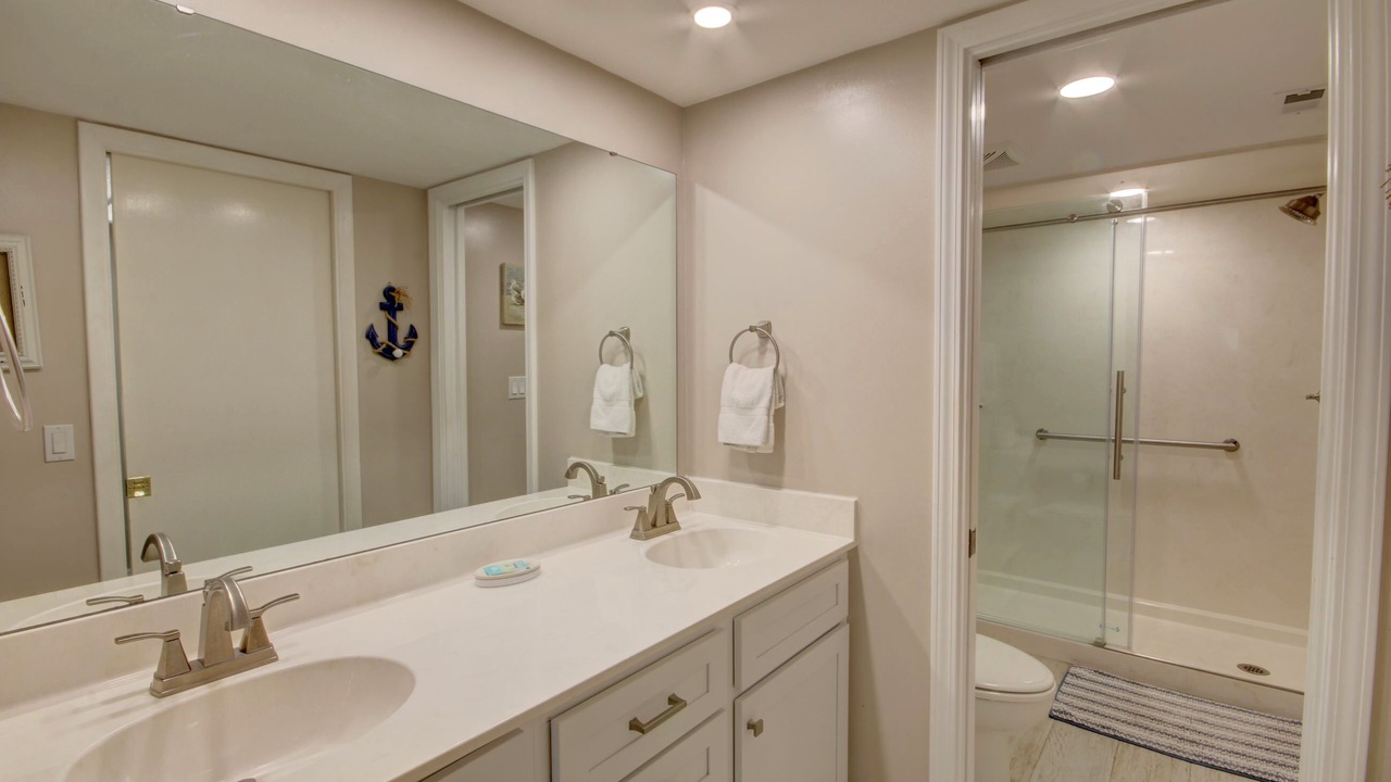 Photo of Bathroom in Harold