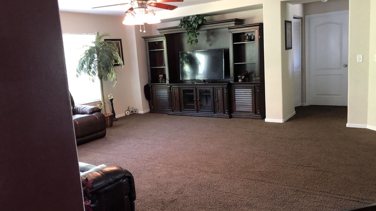 Photo of Livingroom in Northside
