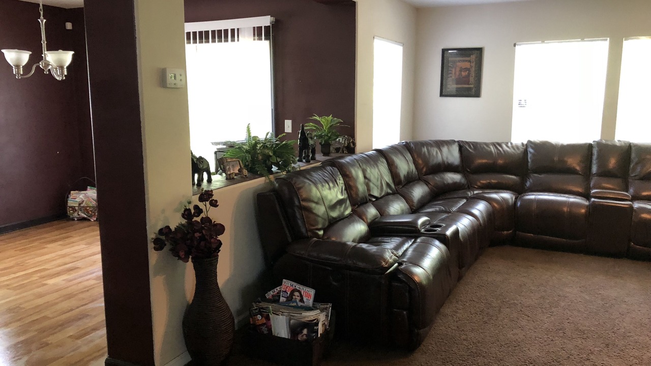 Photo of Livingroom in Northside