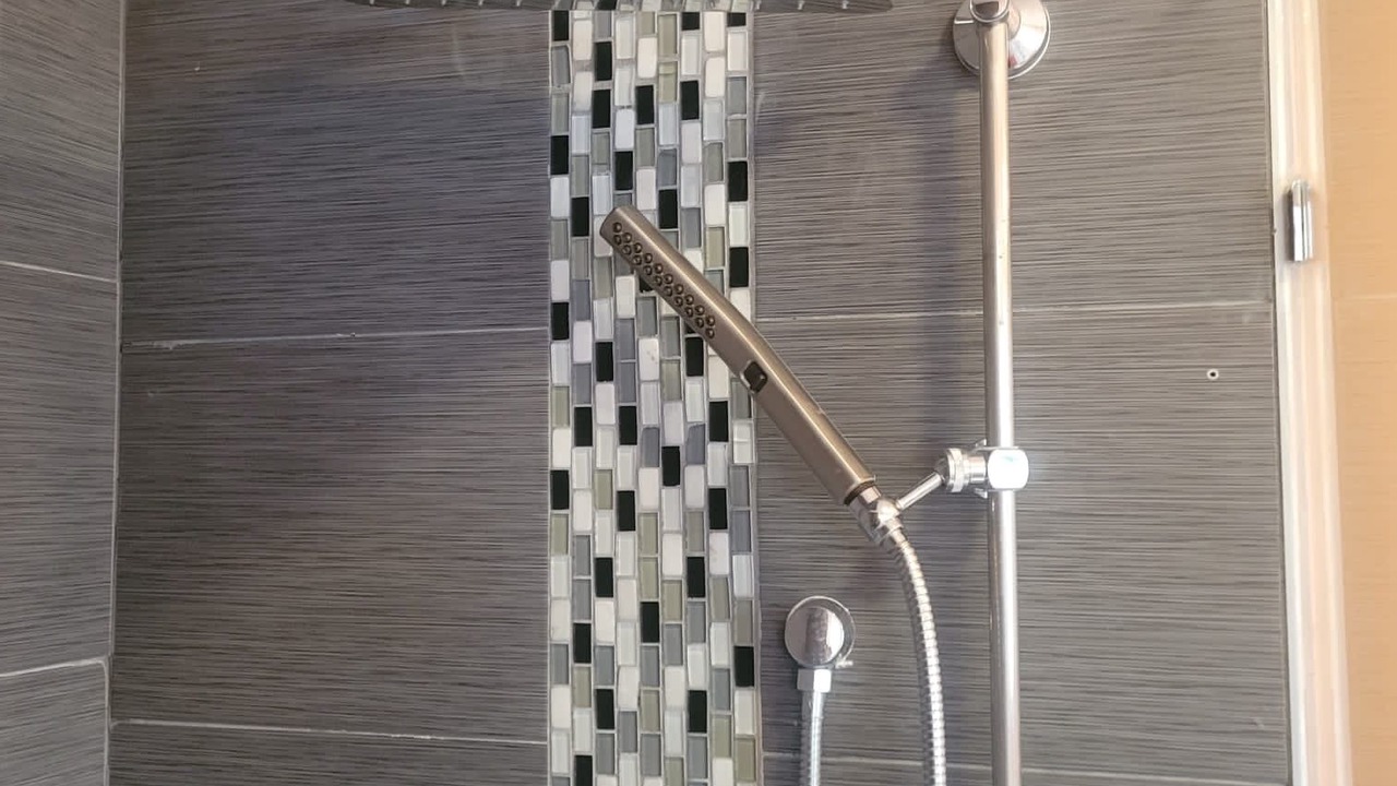 Photo of Bathroom in Gulf Gate Estates