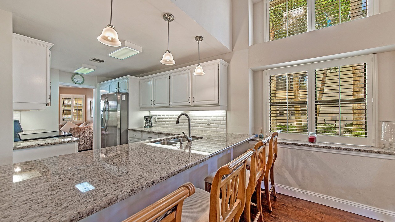 Photo of Kitchen in Burning Tree