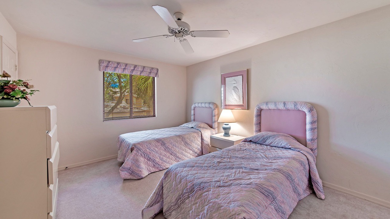 Photo of Bedroom in Burning Tree