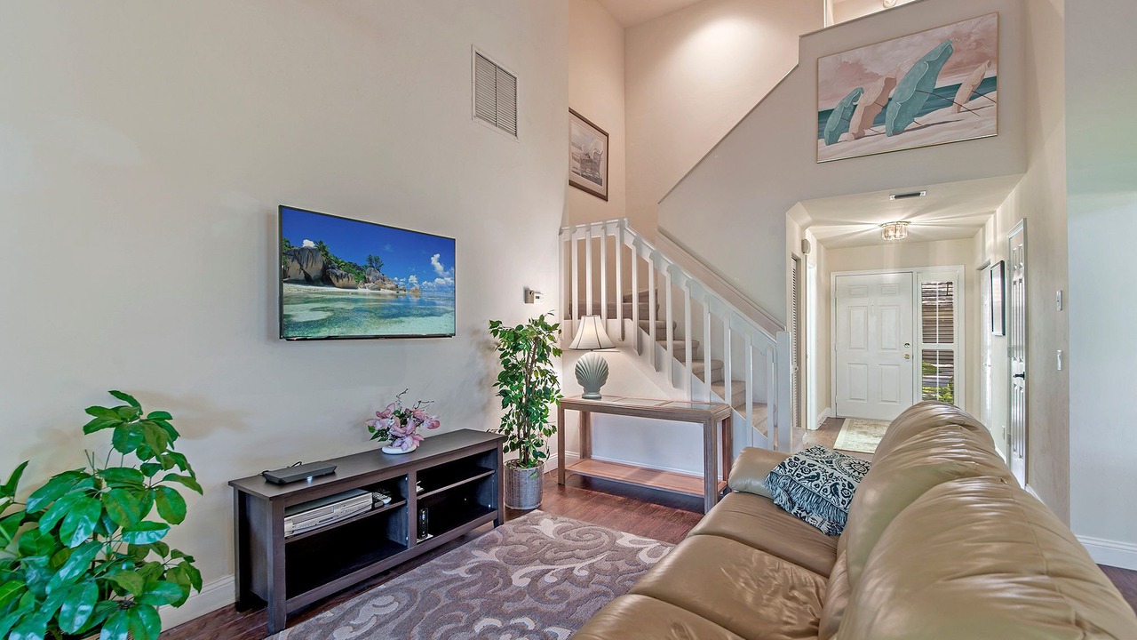 Photo of Livingroom in Burning Tree