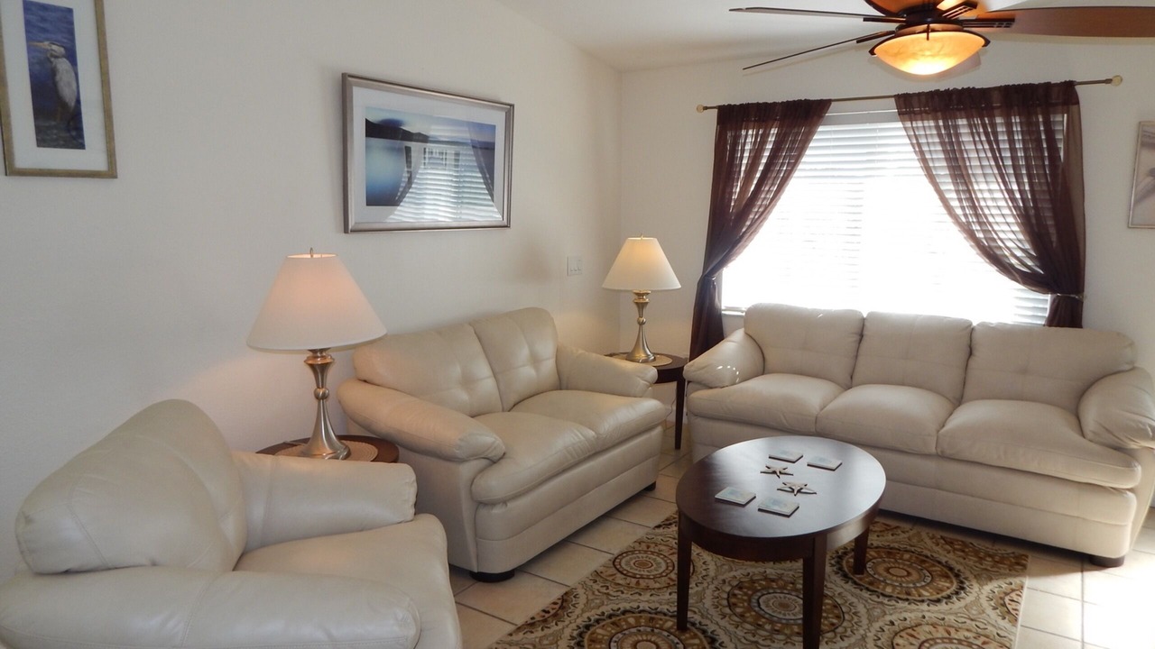 Photo of Livingroom in Breezeswept Beach Estates