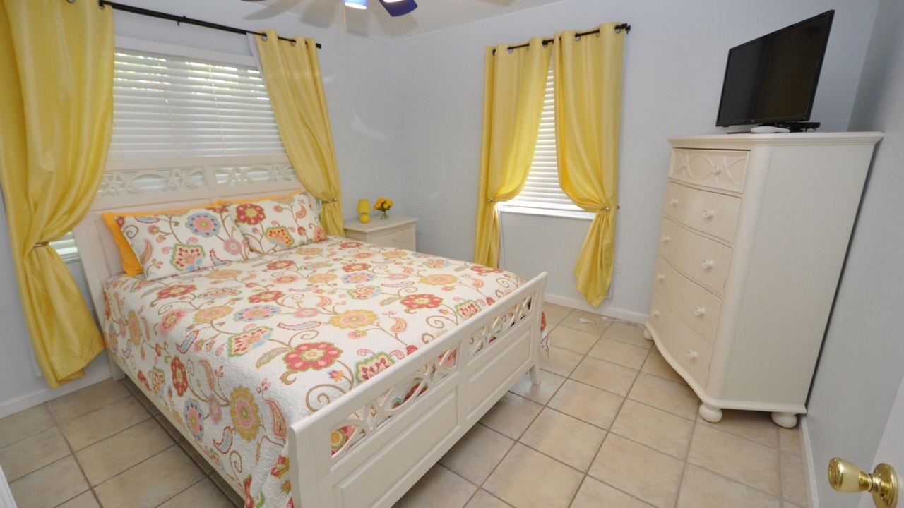 Photo of Bedroom in Breezeswept Beach Estates