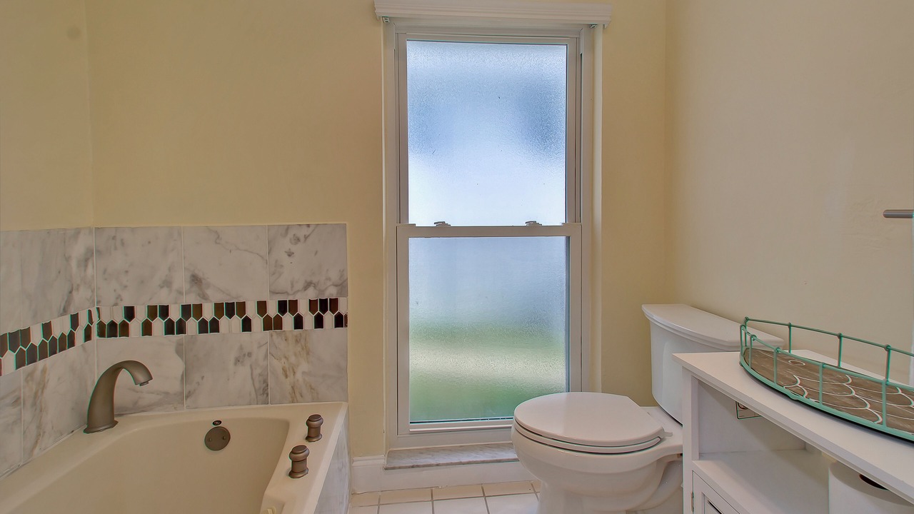 Photo of Bathroom in Island Estate