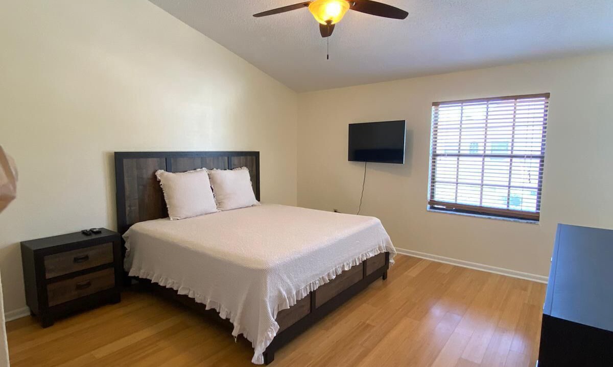 Photo of Bedroom in Pelican Bay
