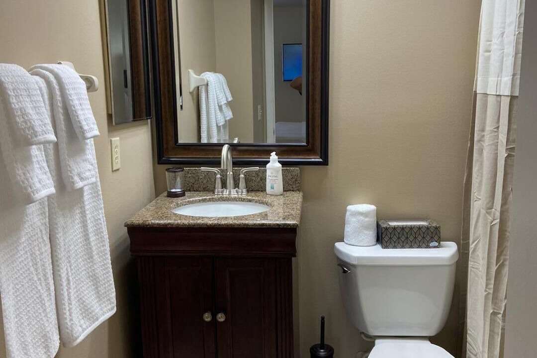 Photo of Bathroom in Pelican Bay