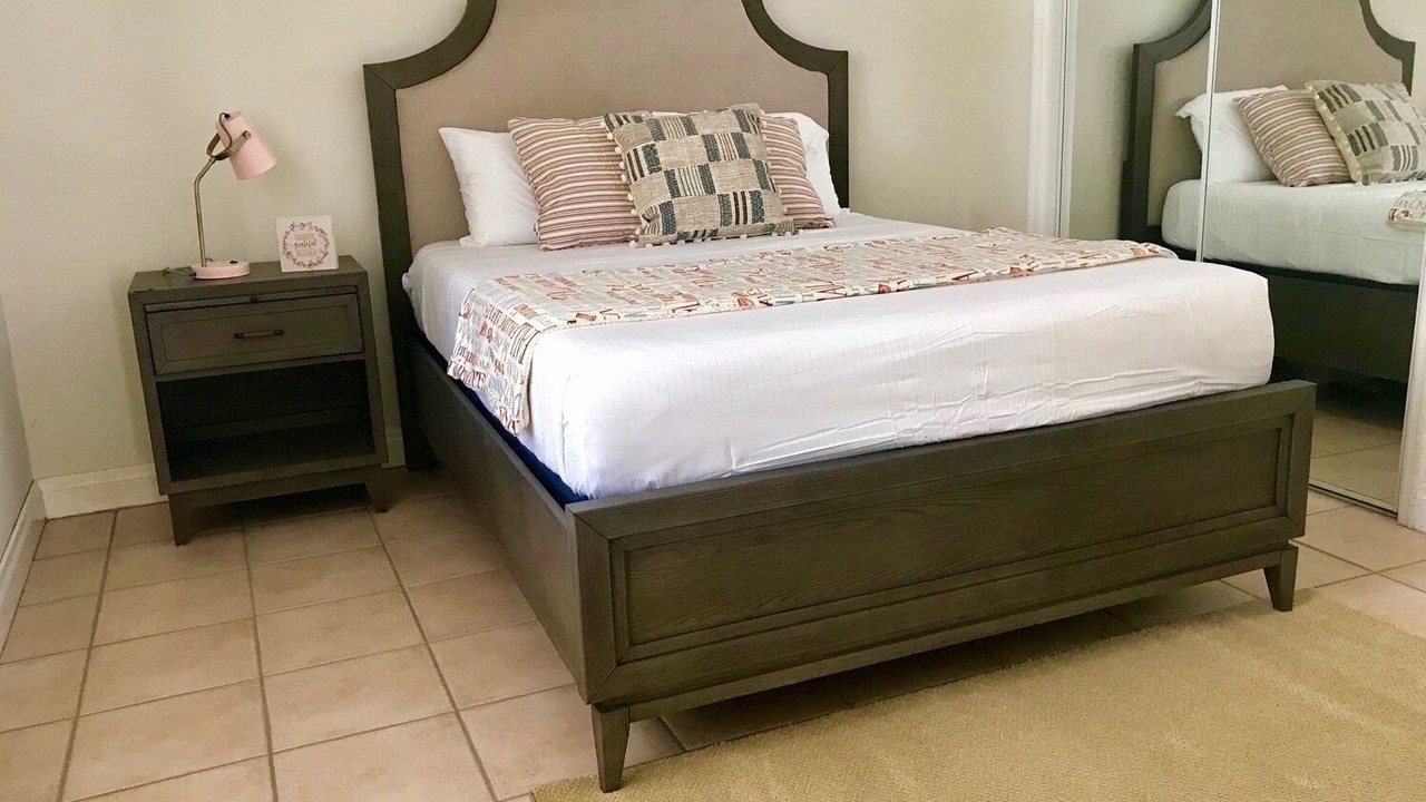 Photo of Bedroom in San Carlos Park