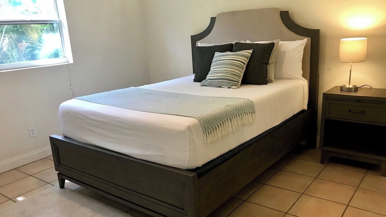 Photo of Bedroom in San Carlos Park